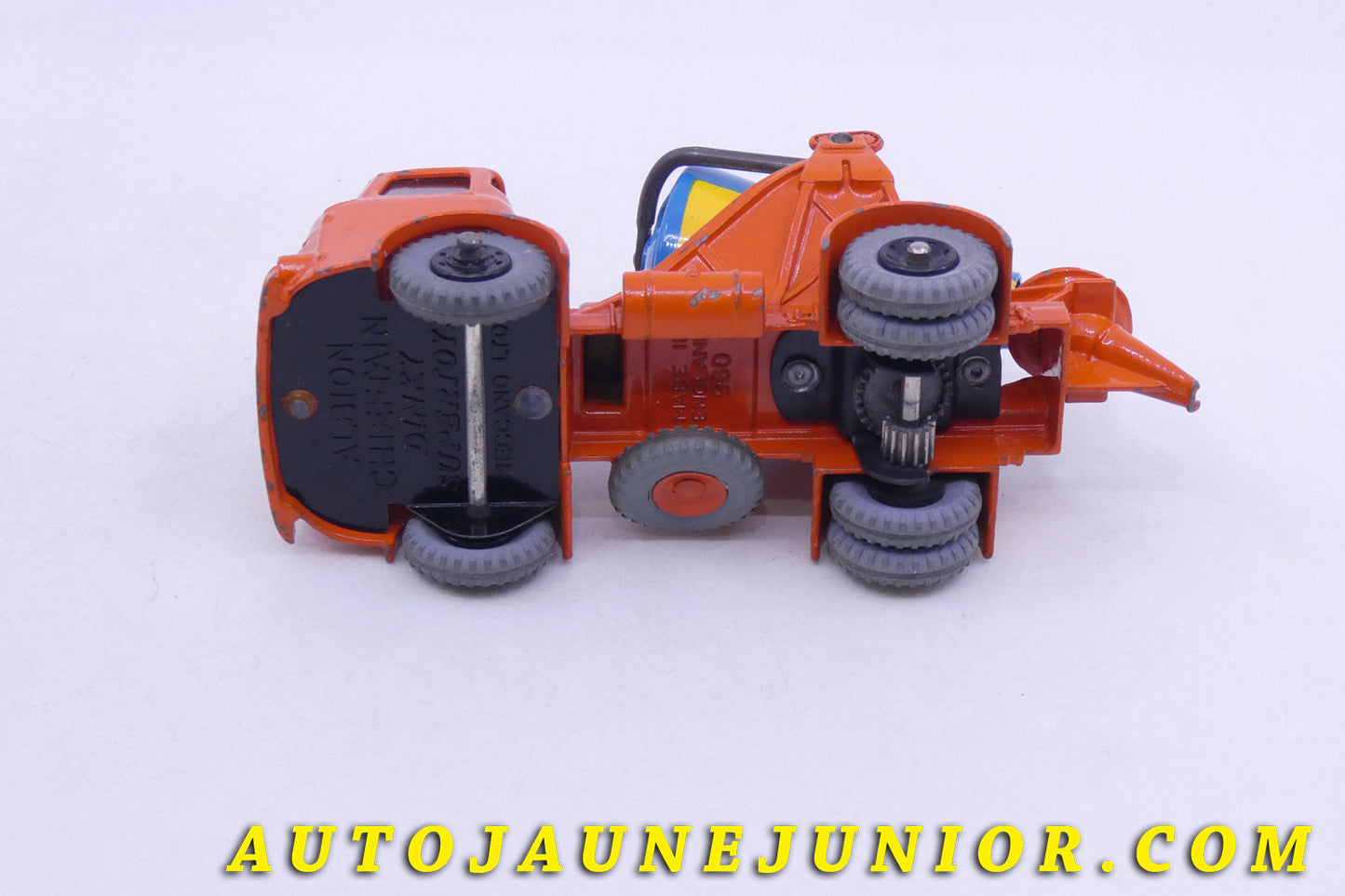 Le Dinky Toys Albion camion toupie ciment est en vente sur Auto Jaune Junior ! Découvrez nos collections de diecast Tekno, Politoys, Mebetoys, Mercury, Joal, Diapet, Märklin, TootsieToys.AutoJaune Junior ; Vous avez le même jouet ? Profitez de notre expertise pour vous accompagner dans la vente de vos modèles ou votre collection ! Nous achetons tous lots de miniatures ! Contactez nous !