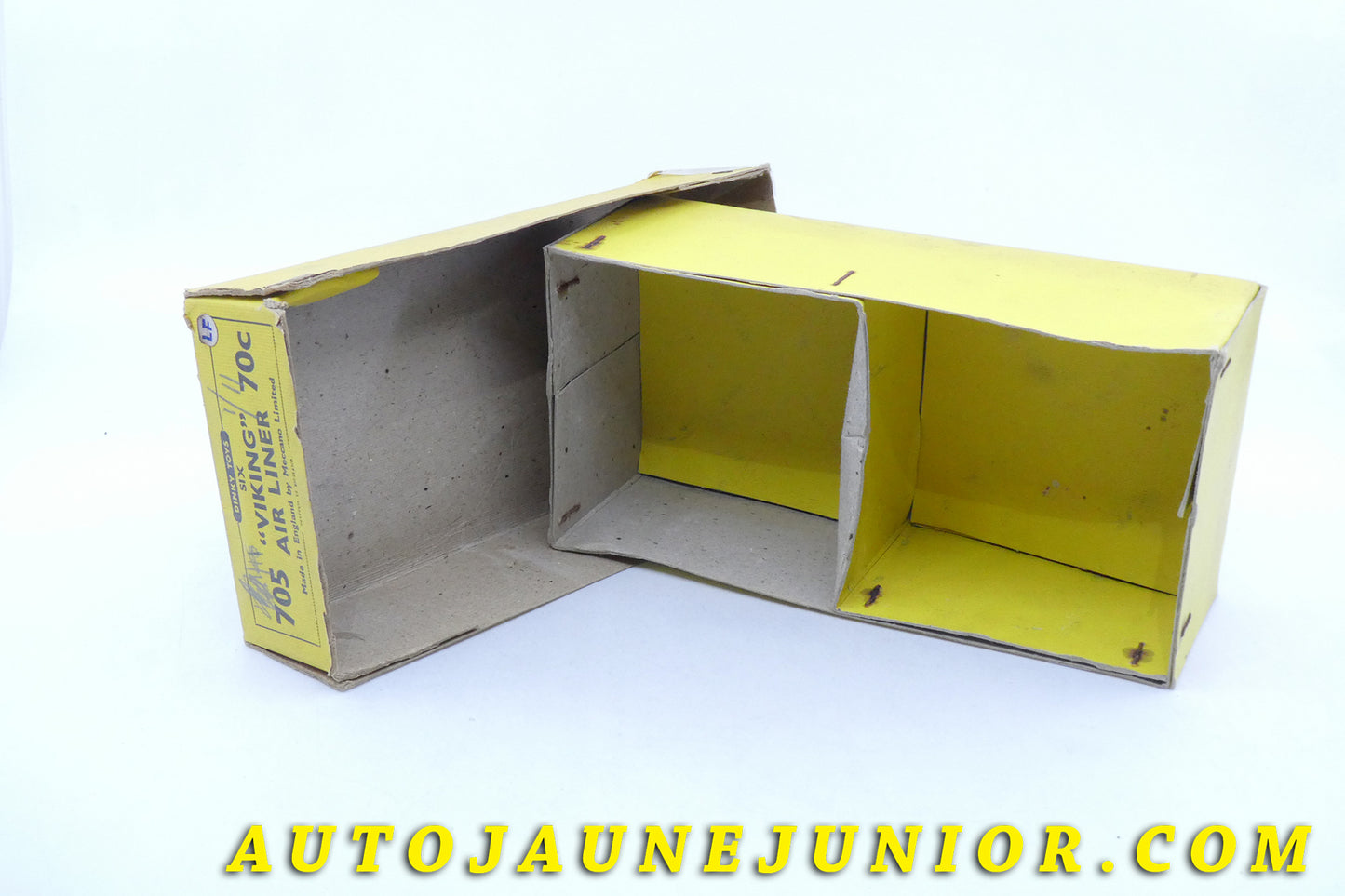 Le Autre Fabriquant Alfa Roméo Remplir nom du modèle est en vente sur Auto Jaune Junior ! Découvrez nos collections de diecast Tekno, Politoys, Mebetoys, Mercury, Joal, Diapet, Märklin, TootsieToys.AutoJaune Junior ; Vous avez le même jouet ? Profitez de notre expertise pour vous accompagner dans la vente de vos modèles ou votre collection ! Nous achetons tous lots de miniatures ! Contactez nous !