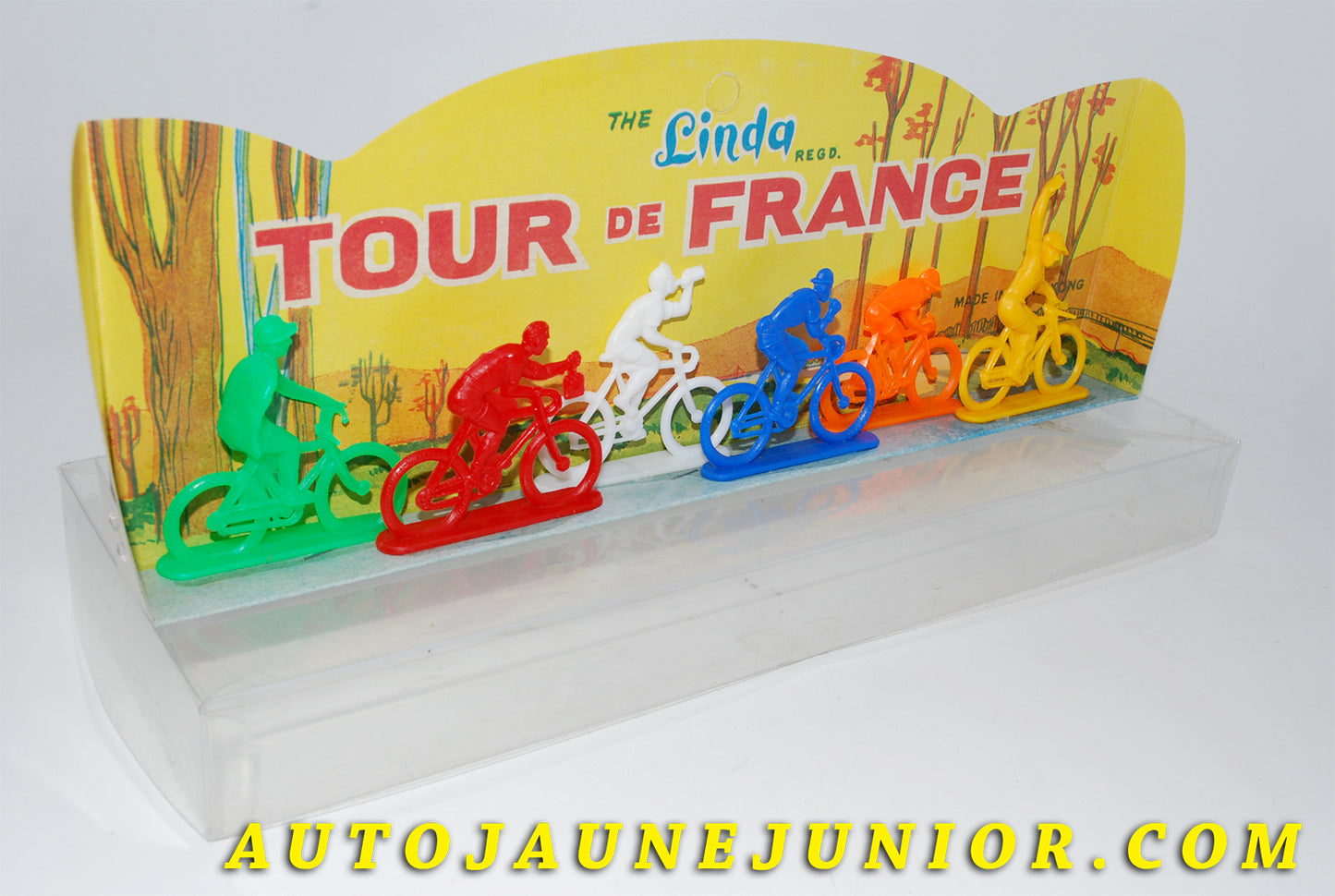 Le #3461 - Linda - Coffret Hong Kong - Peloton Tour de France cycliste est en vente sur Auto Jaune Junior ! Tekno, Politoys, Mebetoys, Mercury, Joal, Diapet, Märklin, TootsieToys.Vous avez le même jouet ? Profitez de notre expertise pour vous accompagner dans la vente de vos modèles ou votre collection ! Nous achetons tous lots de miniatures ! Contactez nous ! contact@autojaunejunior.com.