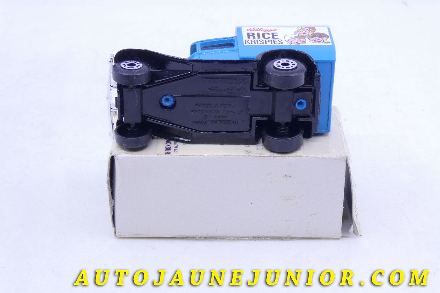 Le #3728 - Matchbox - Ford - Fourgon A 1929 "Rice Krispies b- Kellog's" est en vente sur Auto Jaune Junior ! Tekno, Politoys, Mebetoys, Mercury, Joal, Diapet, Märklin, TootsieToys.Vous avez le même jouet ? Profitez de notre expertise pour vous accompagner dans la vente de vos modèles ou votre collection ! Nous achetons tous lots de miniatures ! Contactez nous ! contact@autojaunejunior.com.