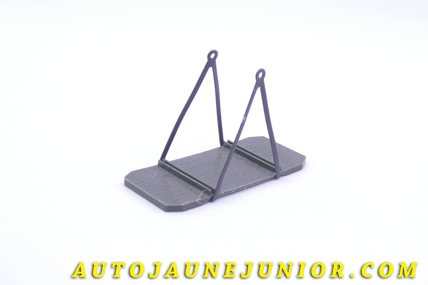 Le Dinky Toys Brockway Nacelle Brockway est en vente sur Auto Jaune Junior ! Découvrez nos collections de diecast Tekno, Politoys, Mebetoys, Mercury, Joal, Diapet, Märklin, TootsieToys.AutoJaune Junior ; Vous avez le même jouet ? Profitez de notre expertise pour vous accompagner dans la vente de vos modèles ou votre collection ! Nous achetons tous lots de miniatures ! Contactez nous !