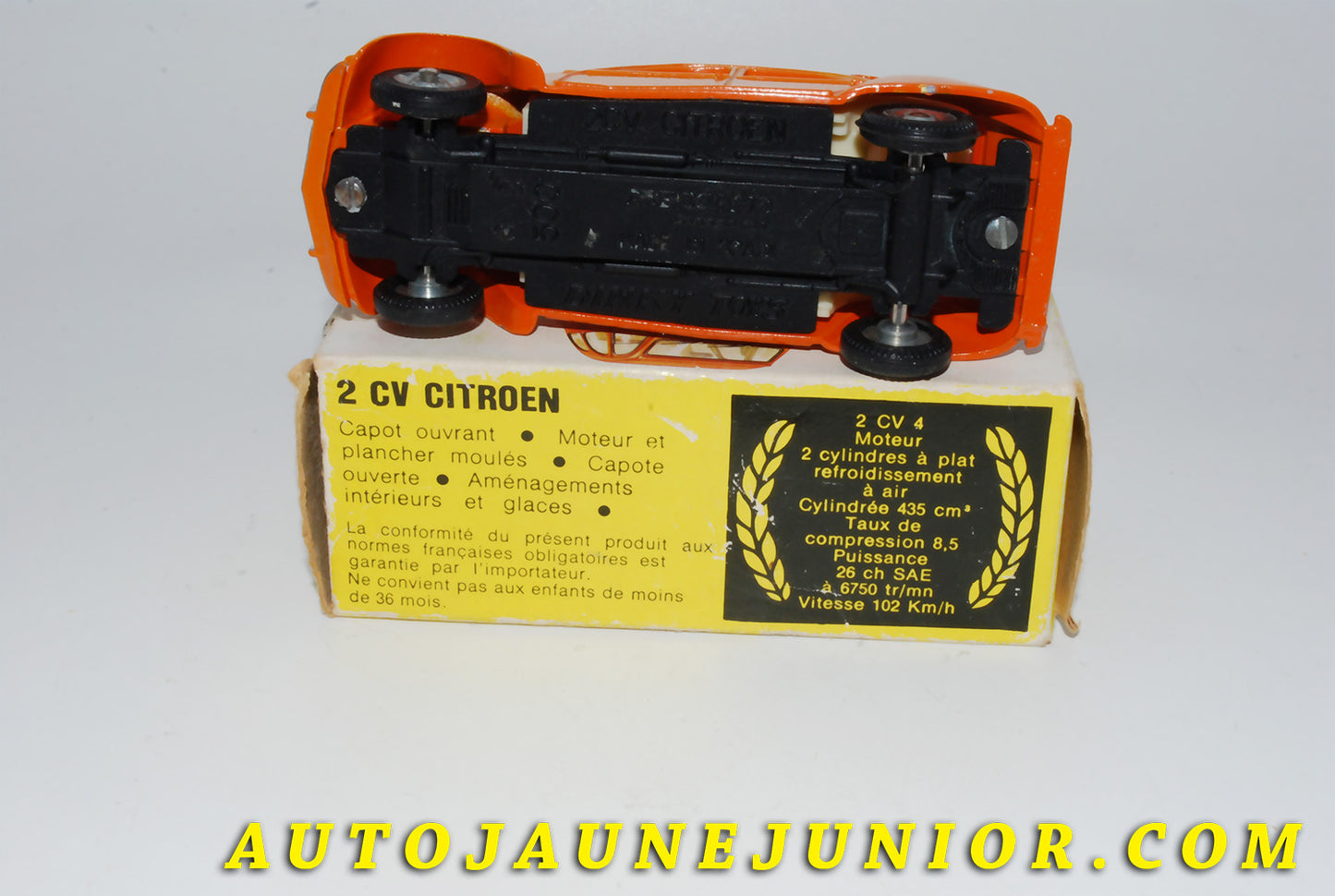 Le #4143 - Dinky Toys - Citroën - 2cv'74 est en vente sur Auto Jaune Junior ! Tekno, Politoys, Mebetoys, Mercury, Joal, Diapet, Märklin, TootsieToys.Vous avez le même jouet ? Profitez de notre expertise pour vous accompagner dans la vente de vos modèles ou votre collection ! Nous achetons tous lots de miniatures ! Contactez nous ! contact@autojaunejunior.com.