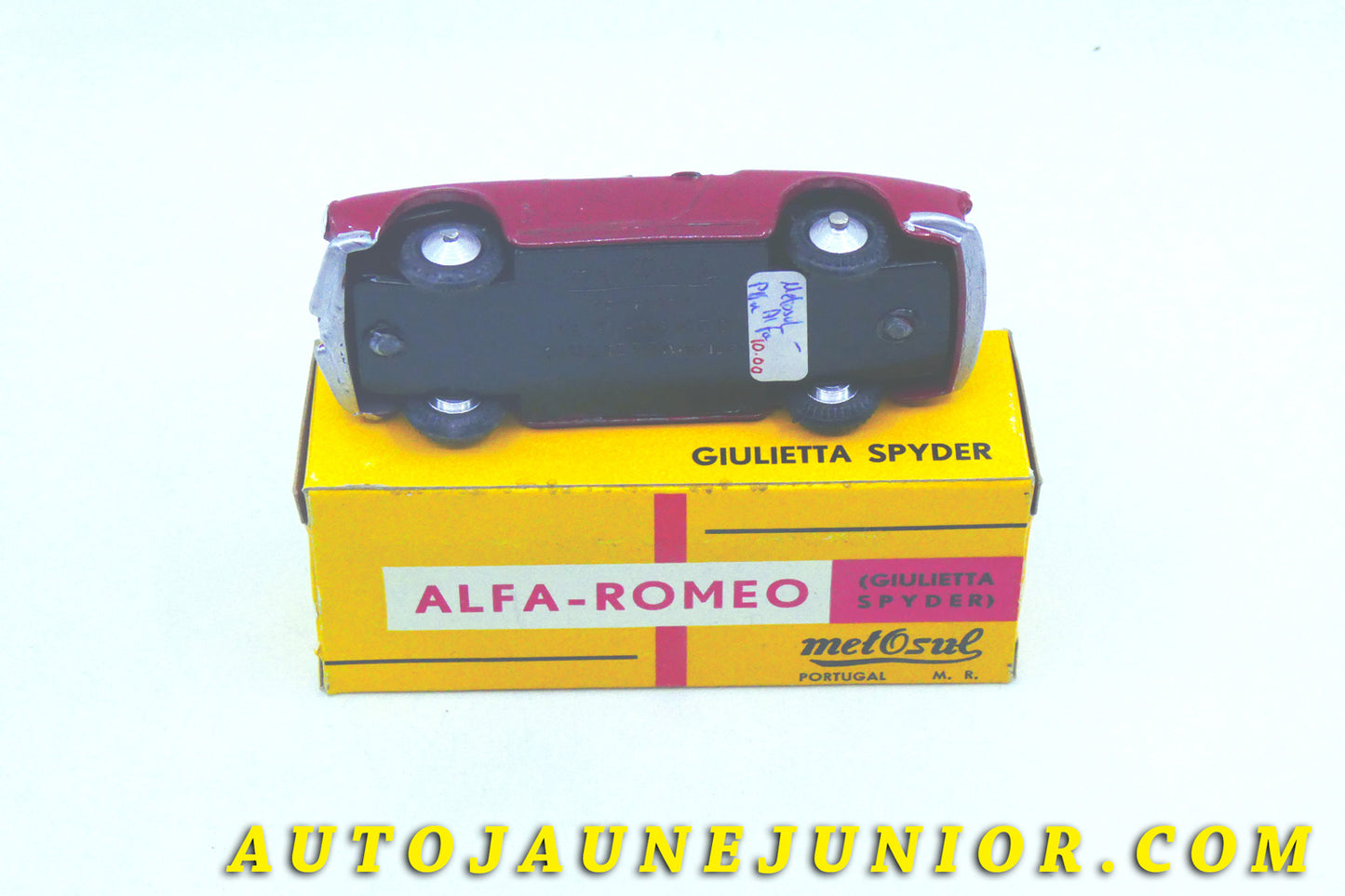 Le #4362 - Metosul - Alfa Roméo - Giulietta Spyder est en vente sur Auto Jaune Junior ! Tekno, Politoys, Mebetoys, Mercury, Joal, Diapet, Märklin, TootsieToys.Vous avez le même jouet ? Profitez de notre expertise pour vous accompagner dans la vente de vos modèles ou votre collection ! Nous achetons tous lots de miniatures ! Contactez nous ! contact@autojaunejunior.com.