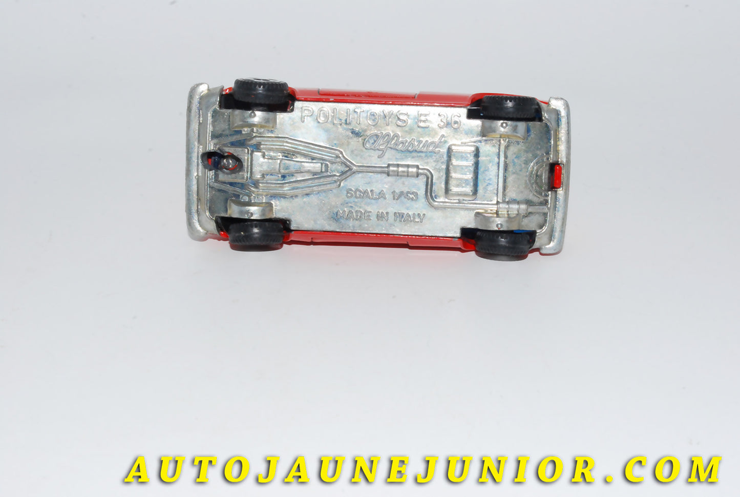 Le #4660 - Politoys - Alfa Roméo - AlfaSud est en vente sur Auto Jaune Junior ! Tekno, Politoys, Mebetoys, Mercury, Joal, Diapet, Märklin, TootsieToys.Vous avez le même jouet ? Profitez de notre expertise pour vous accompagner dans la vente de vos modèles ou votre collection ! Nous achetons tous lots de miniatures ! Contactez nous ! contact@autojaunejunior.com.