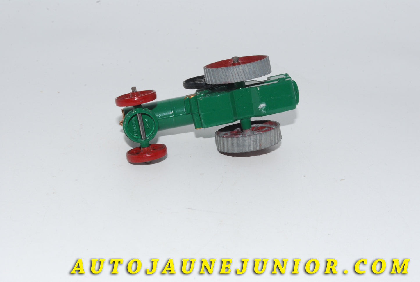 Le #4811 - Matchbox - Allchin - Tracteur / Machine à Vapeur 7 NHP est en vente sur Auto Jaune Junior ! Tekno, Politoys, Mebetoys, Mercury, Joal, Diapet, Märklin, TootsieToys.Vous avez le même jouet ? Profitez de notre expertise pour vous accompagner dans la vente de vos modèles ou votre collection ! Nous achetons tous lots de miniatures ! Contactez nous ! contact@autojaunejunior.com.