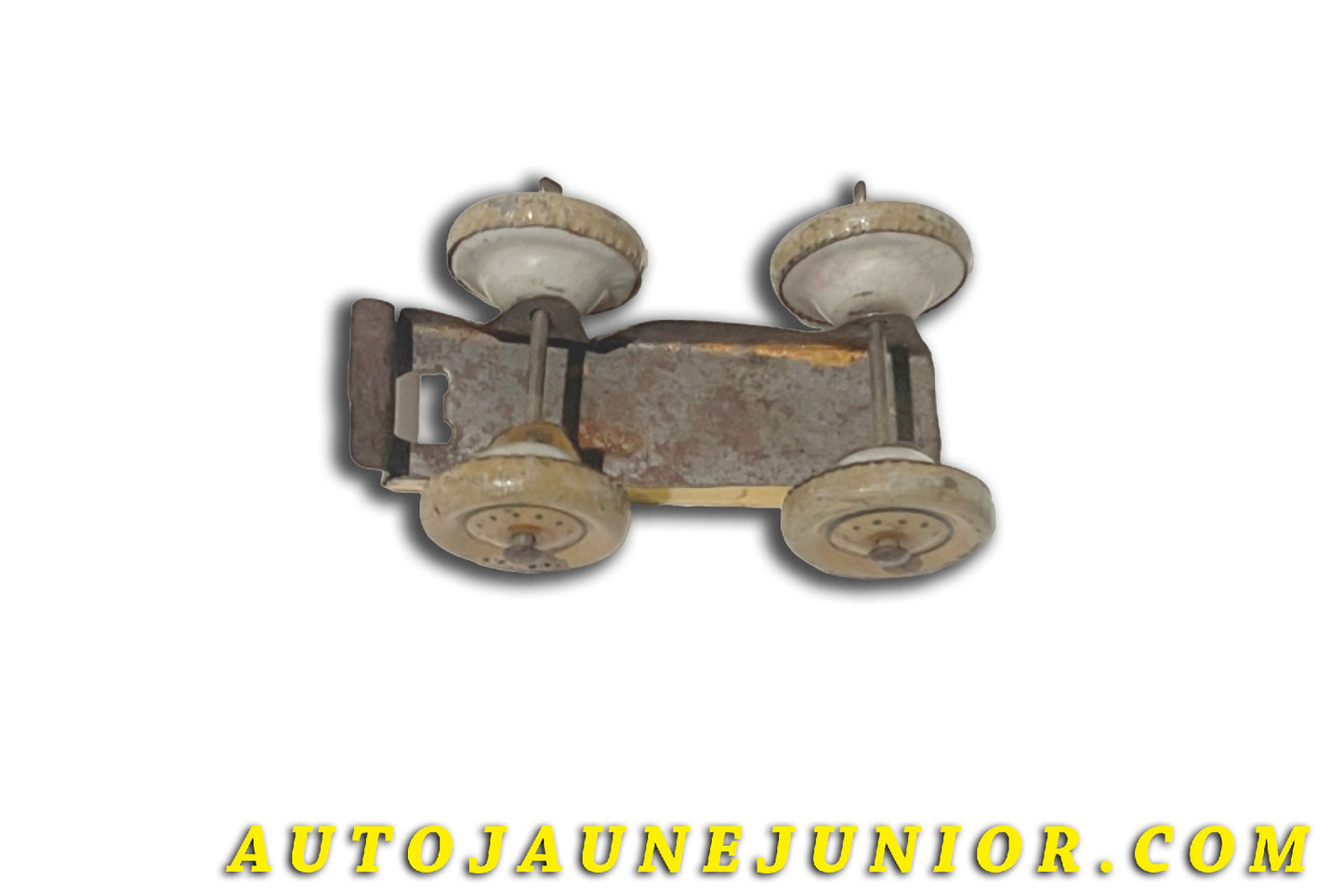 Le Distler Bull Dog Remorque plateau à deux essieux est en vente sur Auto Jaune Junior ! Découvrez nos collections de diecast Tekno, Politoys, Mebetoys, Mercury, Joal, Diapet, Märklin, TootsieToys.AutoJaune Junior ; Vous avez le même jouet ? Profitez de notre expertise pour vous accompagner dans la vente de vos modèles ou votre collection ! Nous achetons tous lots de miniatures ! Contactez nous !
