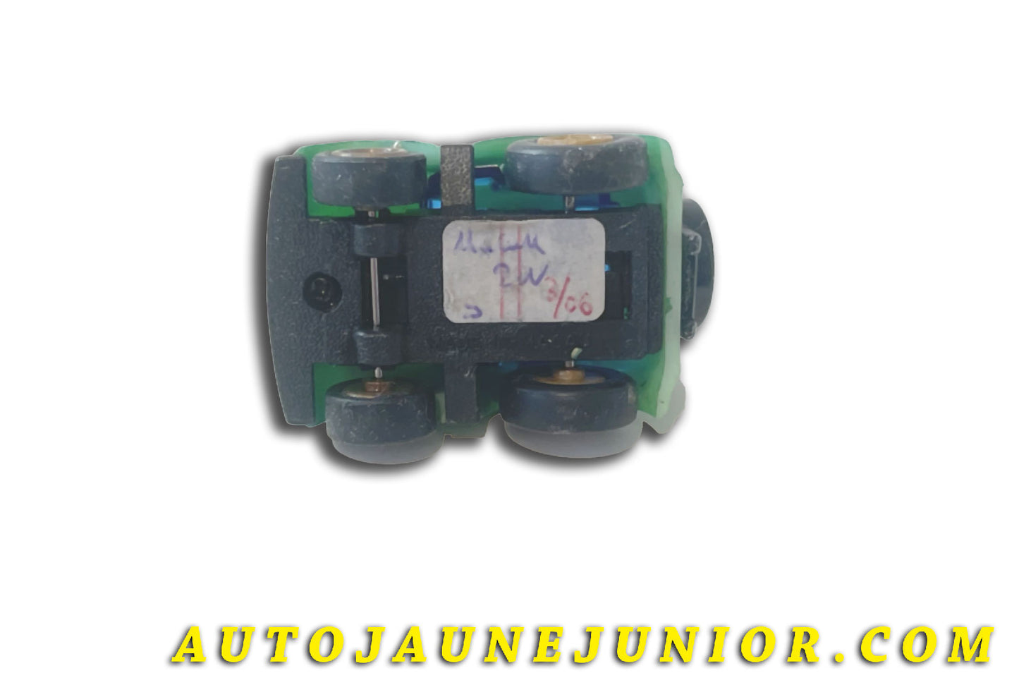 Le Macau Citroën 2 Cv "Afrique Raid" à Friction - 1973 est en vente sur Auto Jaune Junior ! Découvrez nos collections de diecast Tekno, Politoys, Mebetoys, Mercury, Joal, Diapet, Märklin, TootsieToys.AutoJaune Junior ; Vous avez le même jouet ? Profitez de notre expertise pour vous accompagner dans la vente de vos modèles ou votre collection ! Nous achetons tous lots de miniatures ! Contactez nous !