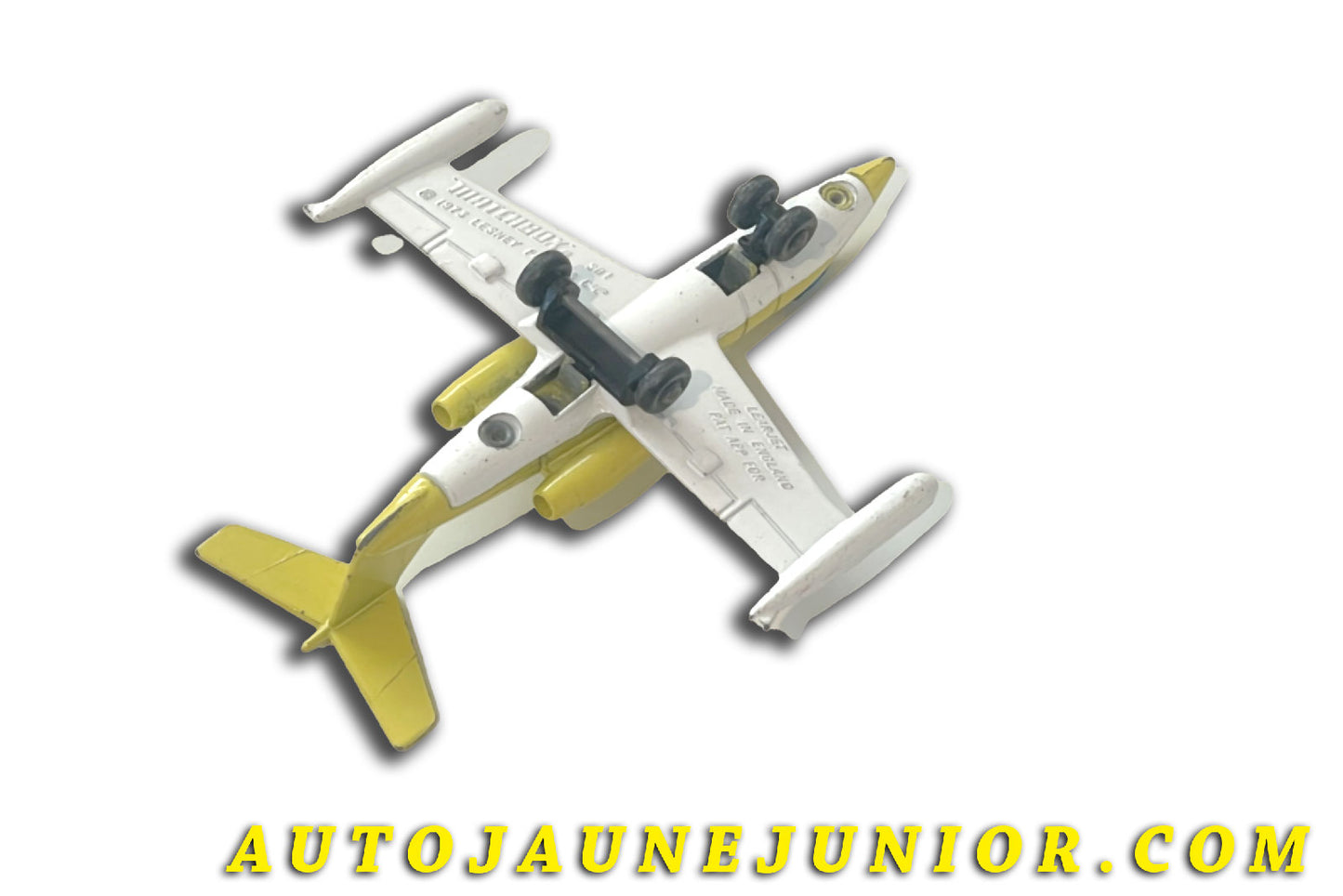 Le Matchbox LearJet Avion d'Affaire Biréacteurs "D-ILDE" est en vente sur Auto Jaune Junior ! Découvrez nos collections de diecast Tekno, Politoys, Mebetoys, Mercury, Joal, Diapet, Märklin, TootsieToys.AutoJaune Junior ; Vous avez le même jouet ? Profitez de notre expertise pour vous accompagner dans la vente de vos modèles ou votre collection ! Nous achetons tous lots de miniatures ! Contactez nous !
