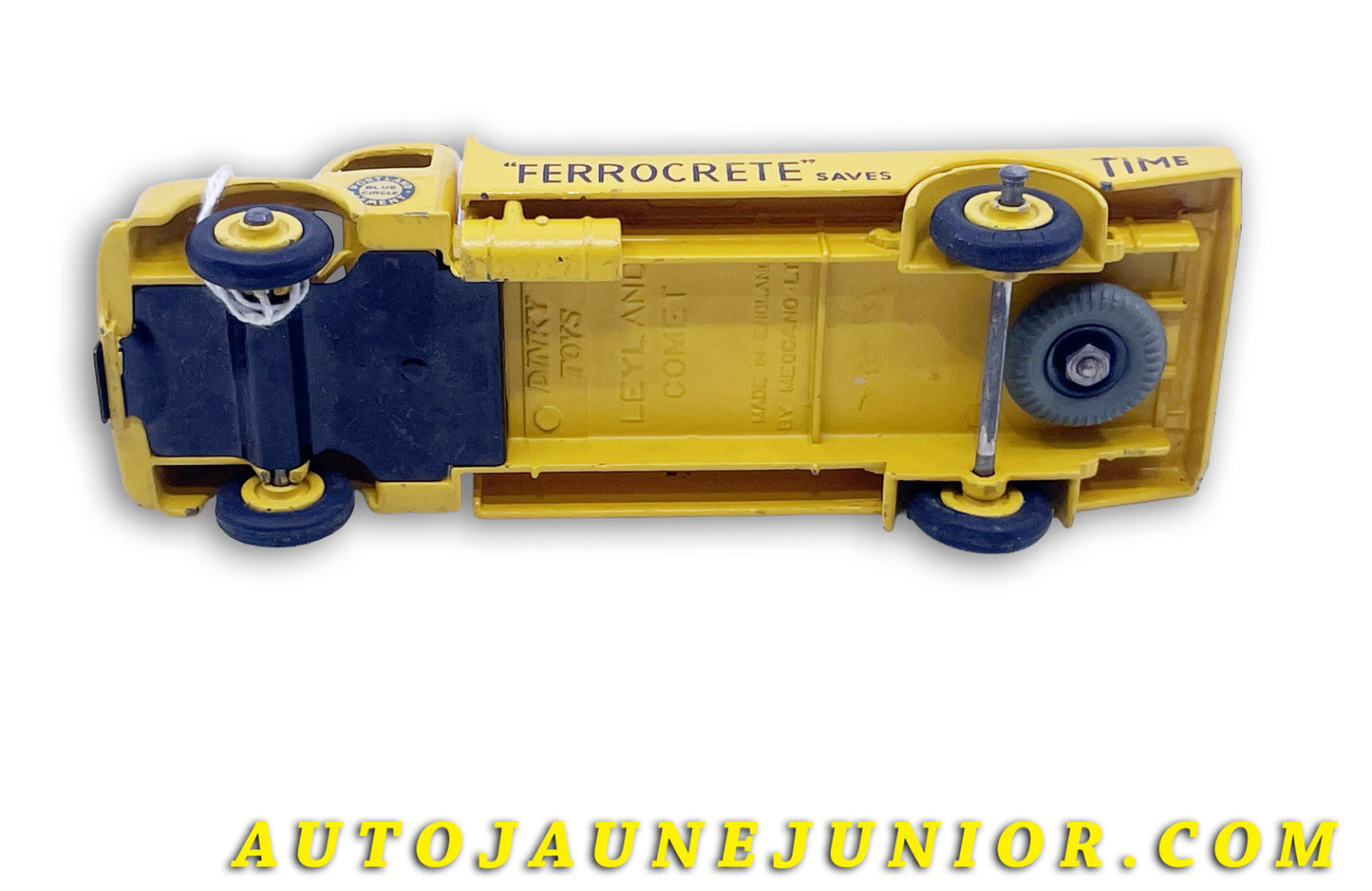 Le Dinky Toys Leyland Comet plateau Ferrocrete est en vente sur Auto Jaune Junior ! Découvrez nos collections de diecast Tekno, Politoys, Mebetoys, Mercury, Joal, Diapet, Märklin, TootsieToys.AutoJaune Junior ; Vous avez le même jouet ? Profitez de notre expertise pour vous accompagner dans la vente de vos modèles ou votre collection ! Nous achetons tous lots de miniatures ! Contactez nous !
