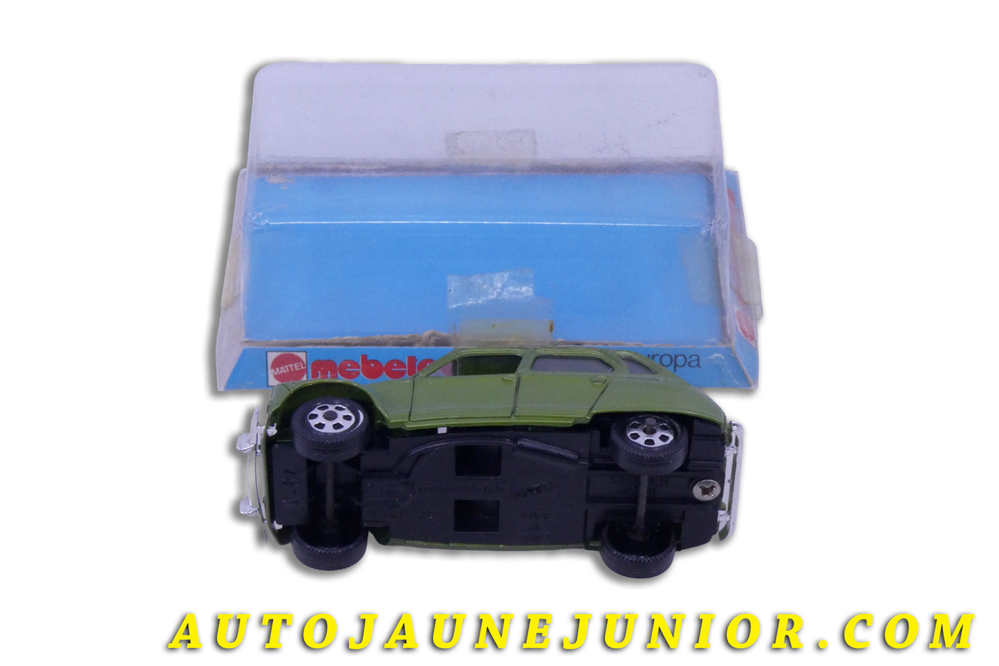 Le Mebetoys Citroën Dyane 6 est en vente sur Auto Jaune Junior ! Découvrez nos collections de diecast Tekno, Politoys, Mebetoys, Mercury, Joal, Diapet, Märklin, TootsieToys.AutoJaune Junior ; Vous avez le même jouet ? Profitez de notre expertise pour vous accompagner dans la vente de vos modèles ou votre collection ! Nous achetons tous lots de miniatures ! Contactez nous !
