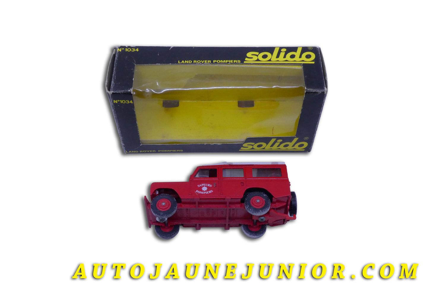Le #5268 - Solido - Land-Rover - 109 chassis long pompier est en vente sur Auto Jaune Junior ! Tekno, Politoys, Mebetoys, Mercury, Joal, Diapet, Märklin, TootsieToys.Vous avez le même jouet ? Profitez de notre expertise pour vous accompagner dans la vente de vos modèles ou votre collection ! Nous achetons tous lots de miniatures ! Contactez nous ! contact@autojaunejunior.com.