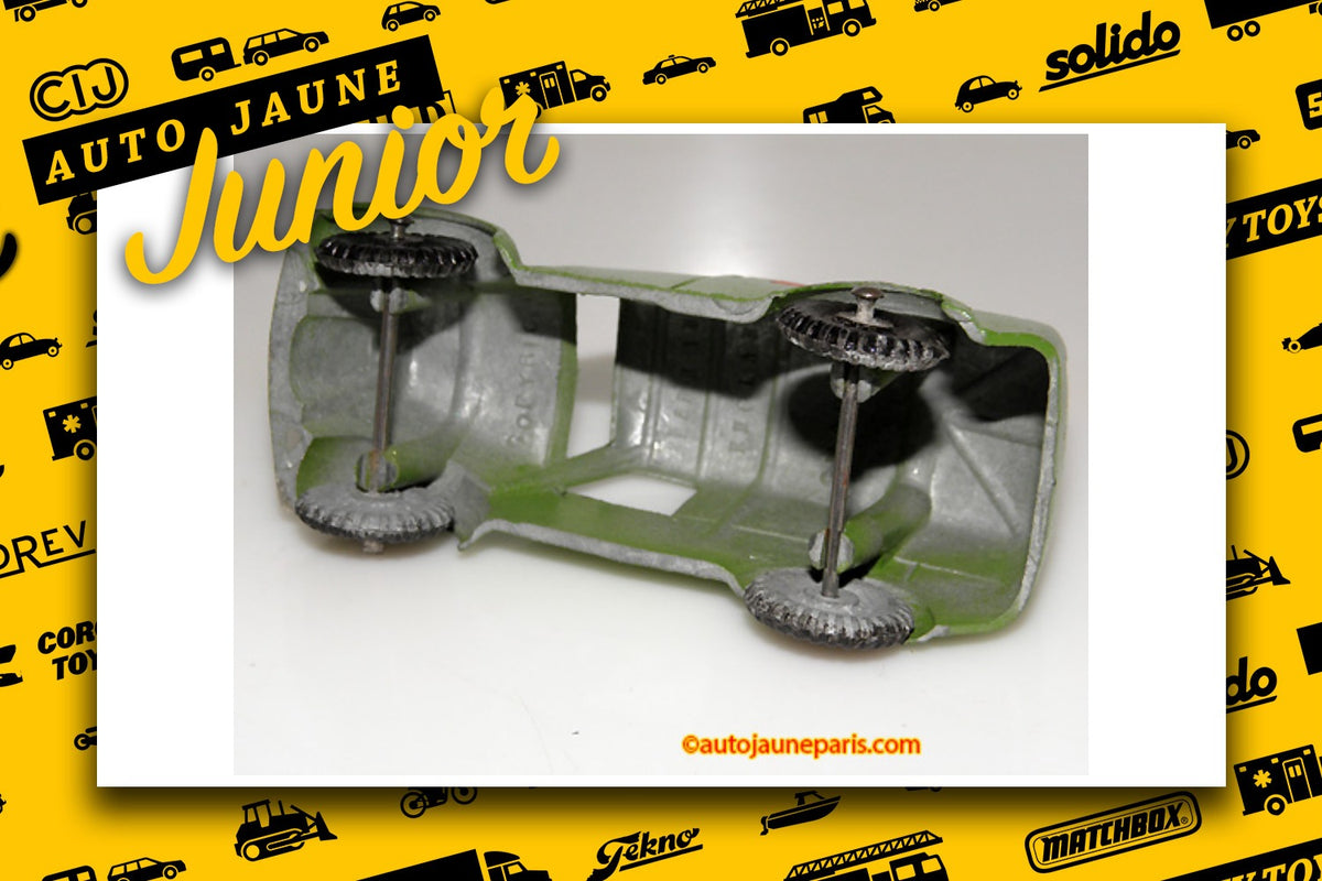Le #2737 - Charbens - Morris - camionnette tôlée "Carter Paterson" est en vente sur Auto Jaune Junior ! Tekno, Politoys, Mebetoys, Mercury, Joal, Diapet, Märklin, TootsieToys. Vous avez le même jouet ? Profitez de notre expertise pour vous accompagner dans la vente de vos modèles ou votre collection ! Nous achetons tous lots de miniatures ! Contactez nous ! contact@autojaunejunior.com.