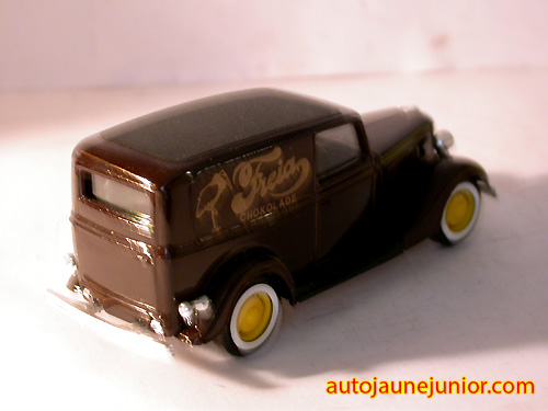 Solido V8 1936 Freia Chocolade