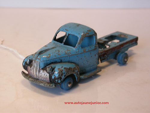 Dinky Toys France chassis type 1 