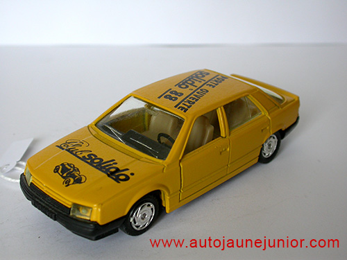 Renault R25 Porte Ouverte Club Solido 88