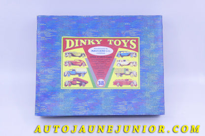 Le Dinky Toys Auto Boite vide repro Série 38  est en vente sur Auto Jaune Junior ! Découvrez nos collections de diecast Dinky-Toys, Corgi, Corgi-Toys, Solido, Norev… AutoJaune Junior ; Retrouvez AutoJauneJunior au magasin AutoJaune Paris, ouvert en 1984 par Vincent Espinasse. 