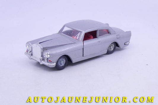 Le Politoys Rolls Royce Silver Cloud III est en vente sur Auto Jaune Junior ! Découvrez nos collections de diecast Dinky-Toys, Corgi, Corgi-Toys, Solido, Norev… AutoJaune Junior ; Retrouvez AutoJauneJunior au magasin AutoJaune Paris, ouvert en 1984 par Vincent Espinasse. 