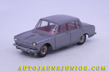 Le Dinky Toys Simca 1500 berlinne est en vente sur Auto Jaune Junior ! Découvrez nos collections de diecast Dinky-Toys, Corgi, Corgi-Toys, Solido, Norev… AutoJaune Junior ; Retrouvez AutoJauneJunior au magasin AutoJaune Paris, ouvert en 1984 par Vincent Espinasse. 