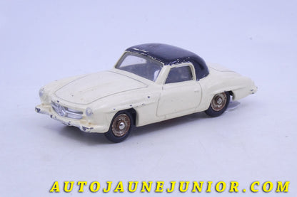 Le Dinky Toys Mercedes 190 SL….Atypique ! est en vente sur Auto Jaune Junior ! Découvrez nos collections de diecast Dinky-Toys, Corgi, Corgi-Toys, Solido, Norev… AutoJaune Junior ; Retrouvez AutoJauneJunior au magasin AutoJaune Paris, ouvert en 1984 par Vincent Espinasse. 