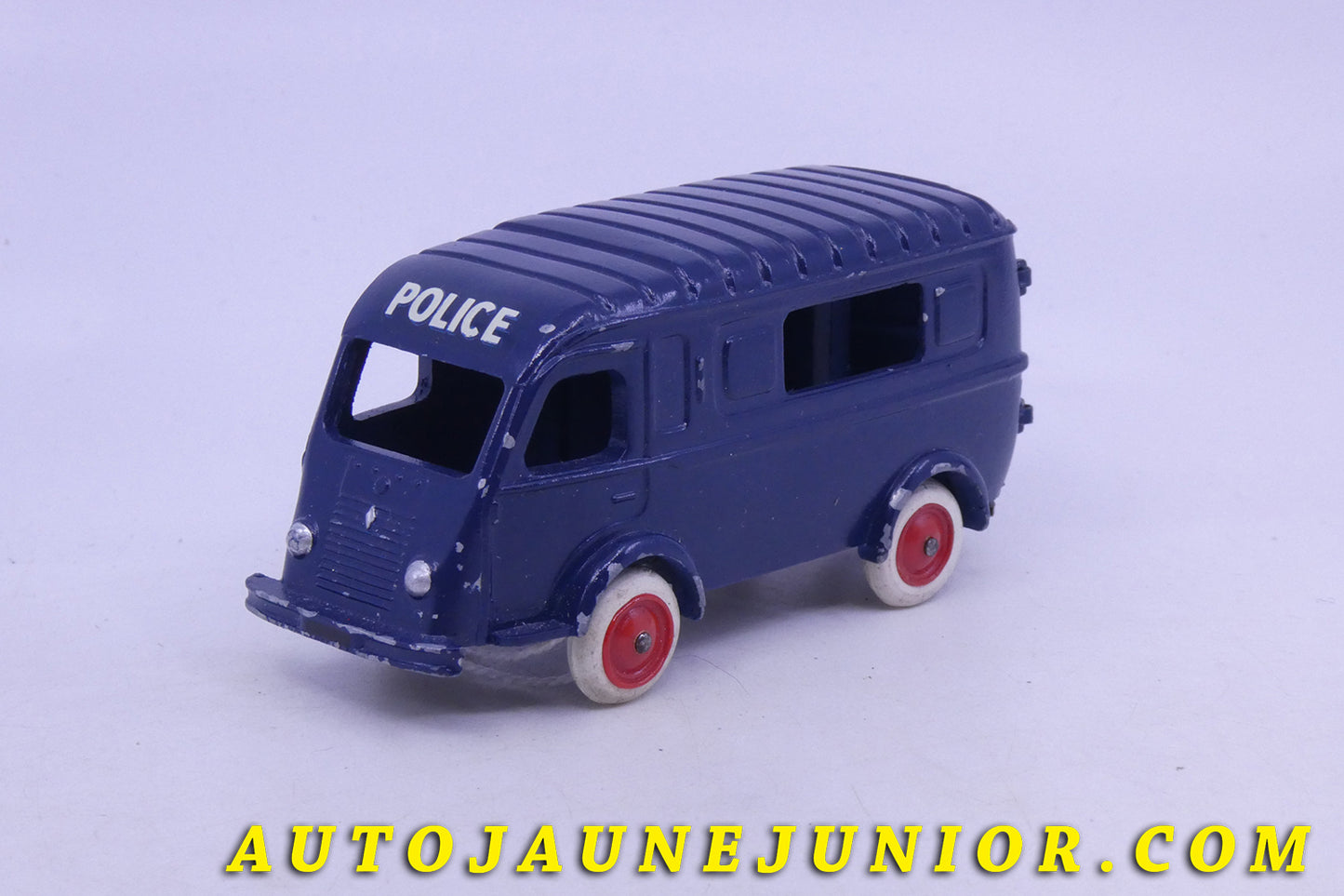 Le C-I-J Renault 1000Kgs police est en vente sur Auto Jaune Junior ! Découvrez nos collections de diecast Dinky-Toys, Corgi, Corgi-Toys, Solido, Norev… AutoJaune Junior ; Retrouvez AutoJauneJunior au magasin AutoJaune Paris, ouvert en 1984 par Vincent Espinasse. 