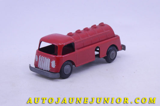 Le Solido Camion Citerne Série Baby est en vente sur Auto Jaune Junior ! Découvrez nos collections de diecast Dinky-Toys, Corgi, Corgi-Toys, Solido, Norev… AutoJaune Junior ; Retrouvez AutoJauneJunior au magasin AutoJaune Paris, ouvert en 1984 par Vincent Espinasse. 