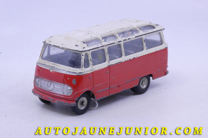 Le Dinky Toys Mercedes Car 18 places est en vente sur Auto Jaune Junior ! Découvrez nos collections de diecast Dinky-Toys, Corgi, Corgi-Toys, Solido, Norev… AutoJaune Junior ; Retrouvez AutoJauneJunior au magasin AutoJaune Paris, ouvert en 1984 par Vincent Espinasse. 
