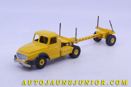 Le Dinky Toys Willeme Semi remorque fardier (Repeint)  - cabine type 2 mais remorque type 1 !  est en vente sur Auto Jaune Junior ! Découvrez nos collections de diecast Dinky-Toys, Corgi, Corgi-Toys, Solido, Norev… AutoJaune Junior ; Retrouvez AutoJauneJunior au magasin AutoJaune Paris, ouvert en 1984 par Vincent Espinasse. 