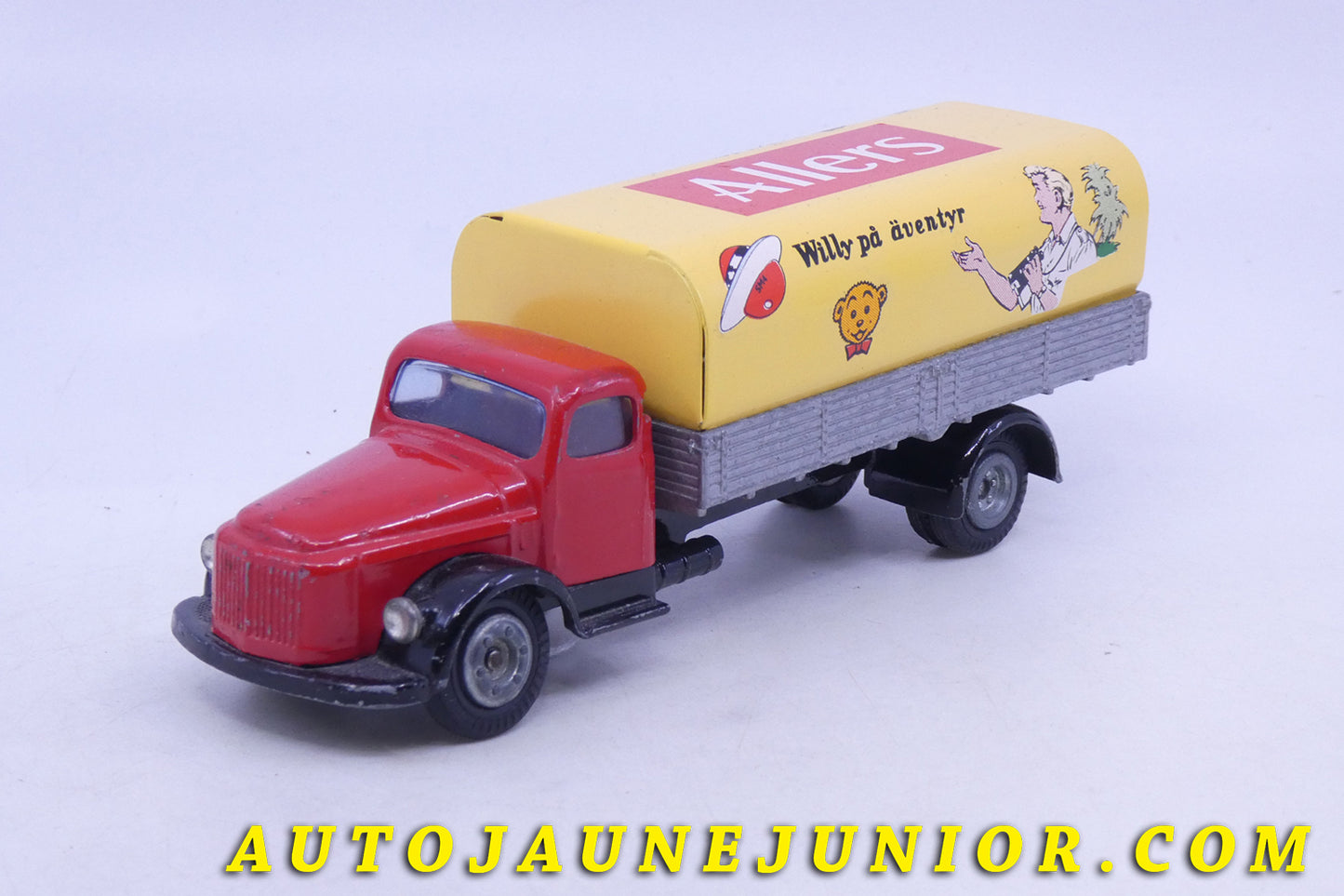 Le Tekno Volvo N88 Titan ridelles bâché 'Allers" (Restauré) est en vente sur Auto Jaune Junior ! Découvrez nos collections de diecast Dinky-Toys, Corgi, Corgi-Toys, Solido, Norev… AutoJaune Junior ; Retrouvez AutoJauneJunior au magasin AutoJaune Paris, ouvert en 1984 par Vincent Espinasse. 