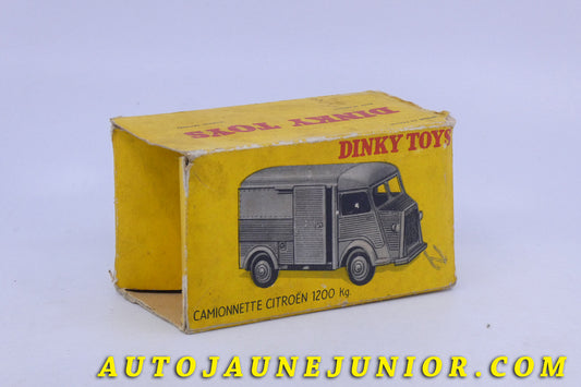 Le Dinky Toys Citroën Camionnette 1200Kg est en vente sur Auto Jaune Junior ! Découvrez nos collections de diecast Dinky-Toys, Corgi, Corgi-Toys, Solido, Norev… AutoJaune Junior ; Retrouvez AutoJauneJunior au magasin AutoJaune Paris, ouvert en 1984 par Vincent Espinasse. 