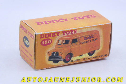 Le Dinky Toys Bedford 10 CWT Kodak - Boite "repro" est en vente sur Auto Jaune Junior ! Découvrez nos collections de diecast Dinky-Toys, Corgi, Corgi-Toys, Solido, Norev… AutoJaune Junior ; Retrouvez AutoJauneJunior au magasin AutoJaune Paris, ouvert en 1984 par Vincent Espinasse. 