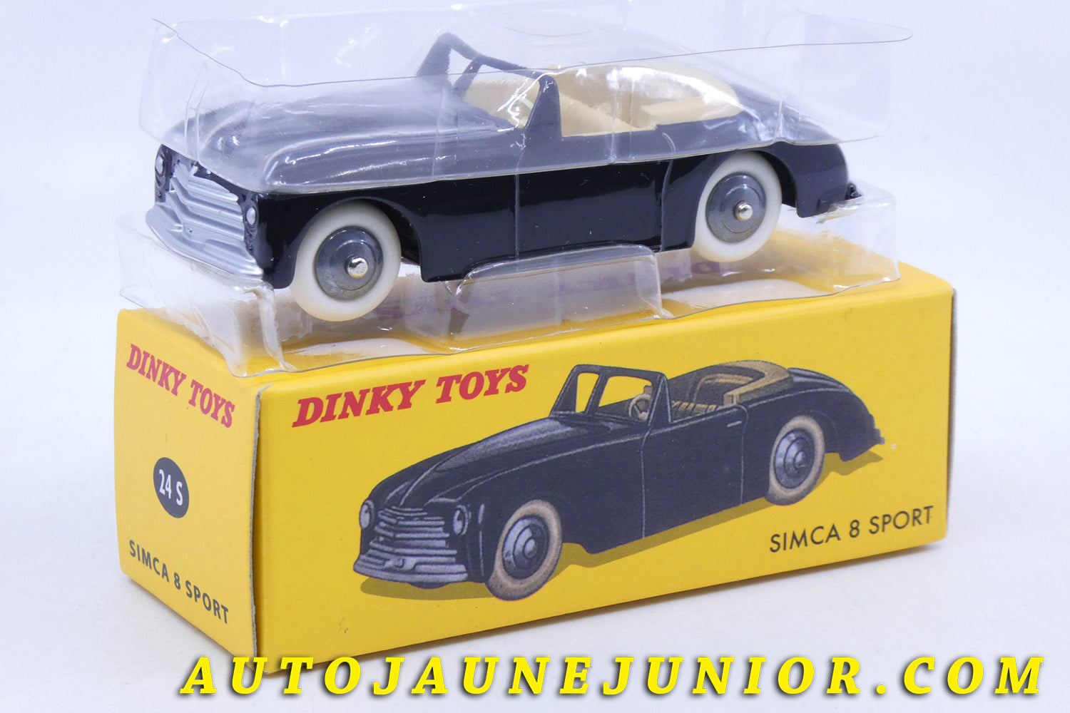 Le Atlas Simca 8 Sport est en vente sur Auto Jaune Junior ! Découvrez nos collections de diecast Dinky-Toys, Corgi, Corgi-Toys, Solido, Norev… AutoJaune Junior ; Retrouvez AutoJauneJunior au magasin AutoJaune Paris, ouvert en 1984 par Vincent Espinasse. 
