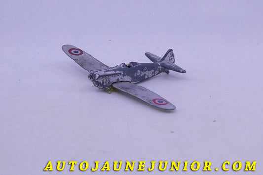 Le Dinky Toys Autre Dewoitine chasseur est en vente sur Auto Jaune Junior ! Découvrez nos collections de diecast Dinky-Toys, Corgi, Corgi-Toys, Solido, Norev… AutoJaune Junior ; Retrouvez AutoJauneJunior au magasin AutoJaune Paris, ouvert en 1984 par Vincent Espinasse. 