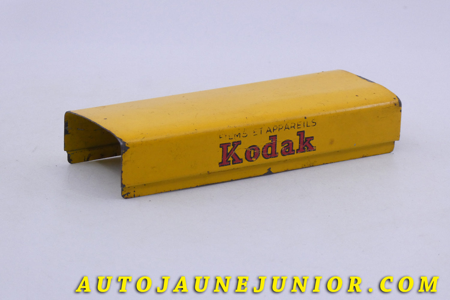 Le Dinky Toys Panhard Bache Kodak est en vente sur Auto Jaune Junior ! Découvrez nos collections de diecast Dinky-Toys, Corgi, Corgi-Toys, Solido, Norev… AutoJaune Junior ; Retrouvez AutoJauneJunior au magasin AutoJaune Paris, ouvert en 1984 par Vincent Espinasse.
