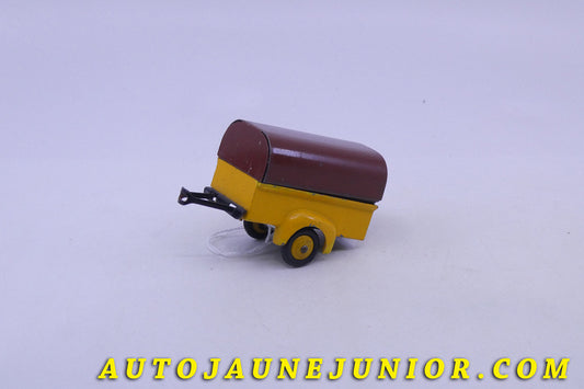 Le Dinky Toys Remorque 1 essieu ridelles bâché est en vente sur Auto Jaune Junior ! Découvrez nos collections de diecast Dinky-Toys, Corgi, Corgi-Toys, Solido, Norev… AutoJaune Junior ; Retrouvez AutoJauneJunior au magasin AutoJaune Paris, ouvert en 1984 par Vincent Espinasse. 