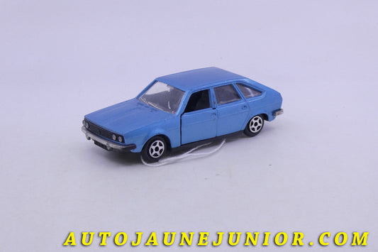 Le Norev Renault 30 TS est en vente sur Auto Jaune Junior ! Découvrez nos collections de diecast Dinky-Toys, Corgi, Corgi-Toys, Solido, Norev… AutoJaune Junior ; Retrouvez AutoJauneJunior au magasin AutoJaune Paris, ouvert en 1984 par Vincent Espinasse. 