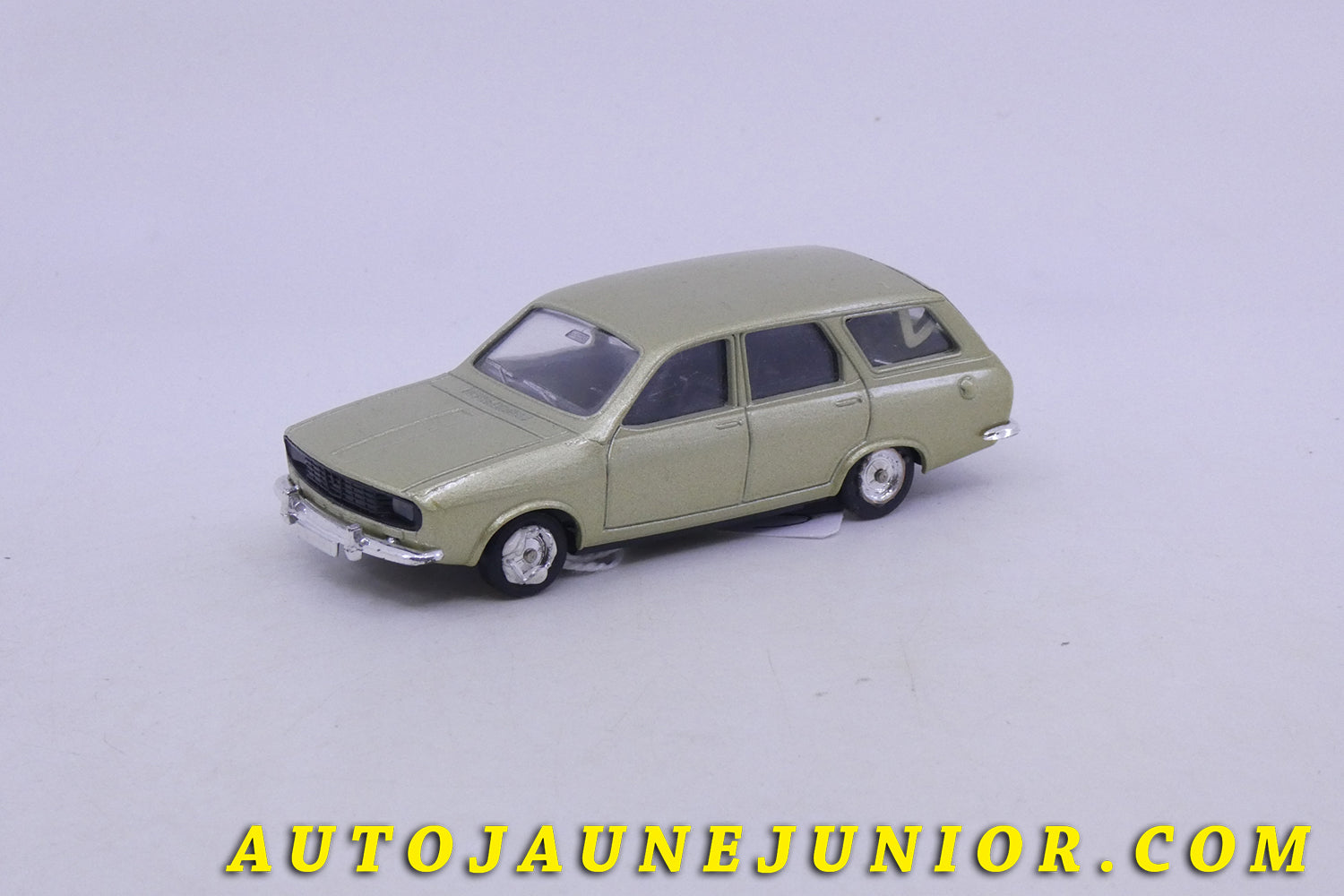 Le Solido Renault R12 Break est en vente sur Auto Jaune Junior ! Découvrez nos collections de diecast Dinky-Toys, Corgi, Corgi-Toys, Solido, Norev… AutoJaune Junior ; Retrouvez AutoJauneJunior au magasin AutoJaune Paris, ouvert en 1984 par Vincent Espinasse. 