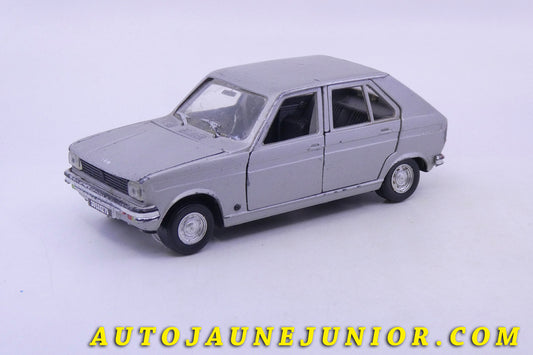 Le Polistil Peugeot 104 est en vente sur Auto Jaune Junior ! Découvrez nos collections de diecast Dinky-Toys, Corgi, Corgi-Toys, Solido, Norev… AutoJaune Junior ; Retrouvez AutoJauneJunior au magasin AutoJaune Paris, ouvert en 1984 par Vincent Espinasse. 