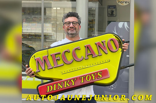 Le Dinky Toys Aucun Enseigne Dinky Toys "Jambon" est en vente sur Auto Jaune Junior ! Découvrez nos collections de diecast Dinky-Toys, Corgi, Corgi-Toys, Solido, Norev… AutoJaune Junior ; Retrouvez AutoJauneJunior au magasin AutoJaune Paris, ouvert en 1984 par Vincent Espinasse. 