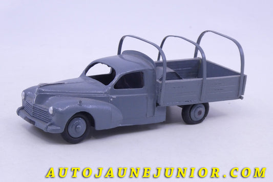Le Dinky Toys Studebaker Camion Ridelles est en vente sur Auto Jaune Junior ! Découvrez nos collections de diecast Dinky-Toys, Corgi, Corgi-Toys, Solido, Norev… AutoJaune Junior ; Retrouvez AutoJauneJunior au magasin AutoJaune Paris, ouvert en 1984 par Vincent Espinasse. 