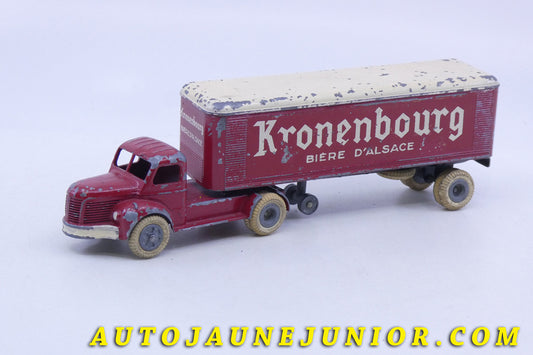 Le JRD Berliet TLR Camion Semi-Remorque Kronenbourg (1ere version) est en vente sur Auto Jaune Junior ! Découvrez nos collections de diecast Dinky-Toys, Corgi, Corgi-Toys, Solido, Norev… AutoJaune Junior ; Retrouvez AutoJauneJunior au magasin AutoJaune Paris, ouvert en 1984 par Vincent Espinasse. 