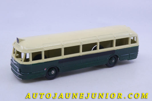 Le Dinky Toys Chausson AP52 Car  est en vente sur Auto Jaune Junior ! Découvrez nos collections de diecast Dinky-Toys, Corgi, Corgi-Toys, Solido, Norev… AutoJaune Junior ; Retrouvez AutoJauneJunior au magasin AutoJaune Paris, ouvert en 1984 par Vincent Espinasse. 