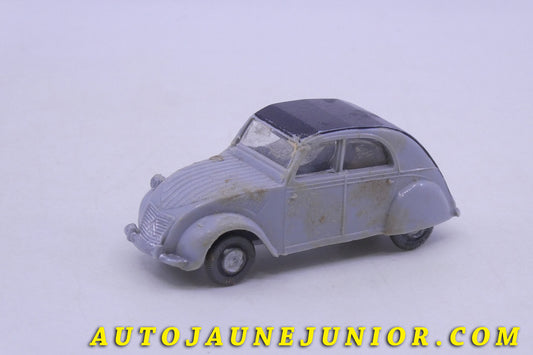 Le Siku Citroën 2 Cv 51' est en vente sur Auto Jaune Junior ! Découvrez nos collections de diecast Dinky-Toys, Corgi, Corgi-Toys, Solido, Norev… AutoJaune Junior ; Retrouvez AutoJauneJunior au magasin AutoJaune Paris, ouvert en 1984 par Vincent Espinasse. 
