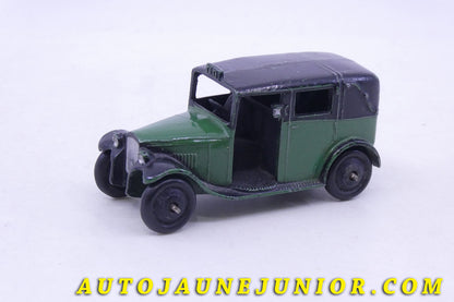 Le Dinky Toys Austin FX3 Taxi est en vente sur Auto Jaune Junior ! Découvrez nos collections de diecast Dinky-Toys, Corgi, Corgi-Toys, Solido, Norev… AutoJaune Junior ; Retrouvez AutoJauneJunior au magasin AutoJaune Paris, ouvert en 1984 par Vincent Espinasse. 