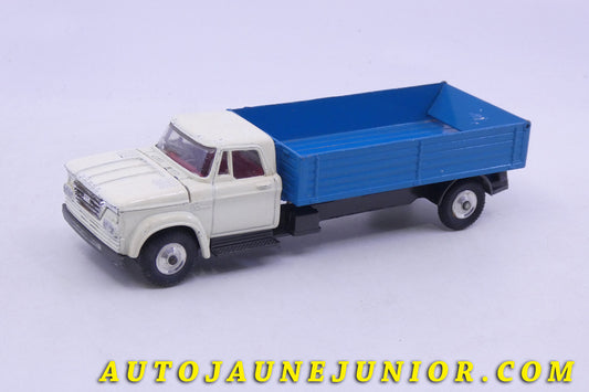 Le Corgi Toys Dodge Kew fargo benne est en vente sur Auto Jaune Junior ! Découvrez nos collections de diecast Dinky-Toys, Corgi, Corgi-Toys, Solido, Norev… AutoJaune Junior ; Retrouvez AutoJauneJunior au magasin AutoJaune Paris, ouvert en 1984 par Vincent Espinasse. 