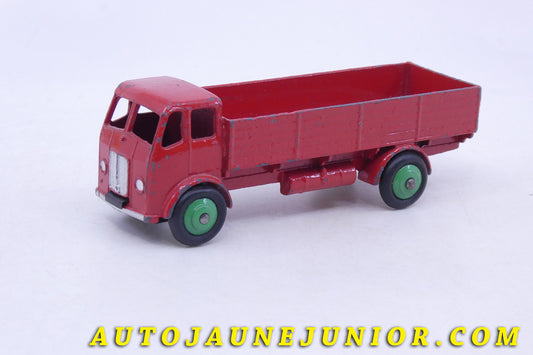 Le Dinky Toys Leyland Beaver ridelles est en vente sur Auto Jaune Junior ! Découvrez nos collections de diecast Dinky-Toys, Corgi, Corgi-Toys, Solido, Norev… AutoJaune Junior ; Retrouvez AutoJauneJunior au magasin AutoJaune Paris, ouvert en 1984 par Vincent Espinasse. 