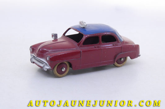 Le #2217 - Dinky Toys - Simca - Aronde Elysée taxi est en vente sur Auto Jaune Junior ! Découvrez nos collections de diecast Dinky-Toys, Corgi, Corgi-Toys, Solido, Norev… Découvrez notre magasin physique , AutoJaune Paris, ouvert en 1984 par Vincent Espinasse. 41 rue Cavendish, 75019 Paris. Tel : 01 42 40 61 23. Ouvert les mardi et vendredi de 13h à 19h. 