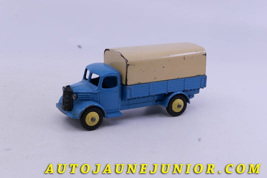 Le Dinky Toys Austin ridelles bâché  est en vente sur Auto Jaune Junior ! Découvrez nos collections de diecast Dinky-Toys, Corgi, Corgi-Toys, Solido, Norev… AutoJaune Junior ; Retrouvez AutoJauneJunior au magasin AutoJaune Paris, ouvert en 1984 par Vincent Espinasse. 