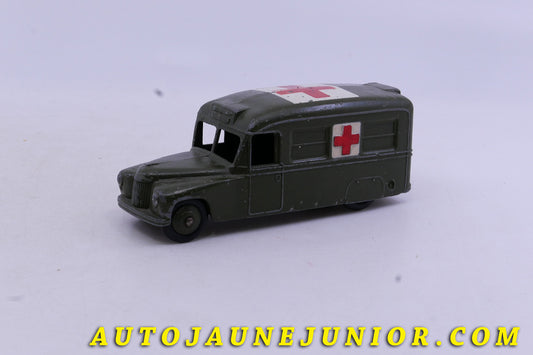 Le Dinky Toys Daimler fourgon ambulance militaire est en vente sur Auto Jaune Junior ! Découvrez nos collections de diecast Dinky-Toys, Corgi, Corgi-Toys, Solido, Norev… AutoJaune Junior ; Retrouvez AutoJauneJunior au magasin AutoJaune Paris, ouvert en 1984 par Vincent Espinasse. 