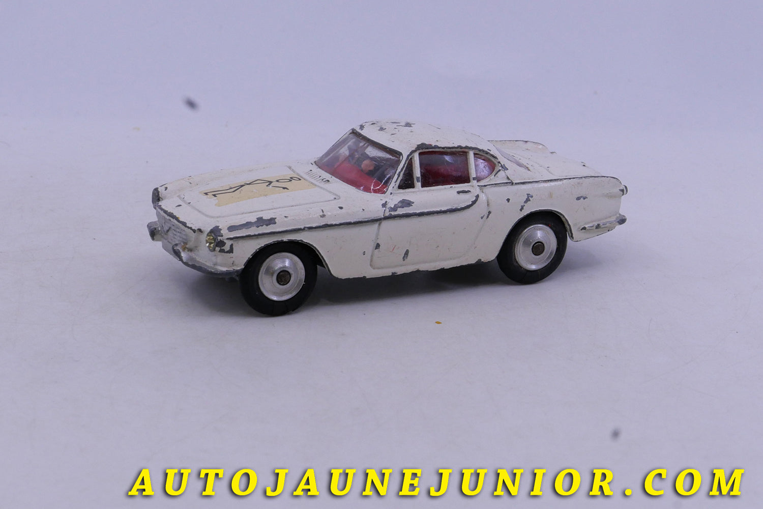 Le Corgi Toys Volvo P1800 Le Saint est en vente sur Auto Jaune Junior ! Découvrez nos collections de diecast Dinky-Toys, Corgi, Corgi-Toys, Solido, Norev… AutoJaune Junior ; Retrouvez AutoJauneJunior au magasin AutoJaune Paris, ouvert en 1984 par Vincent Espinasse. 