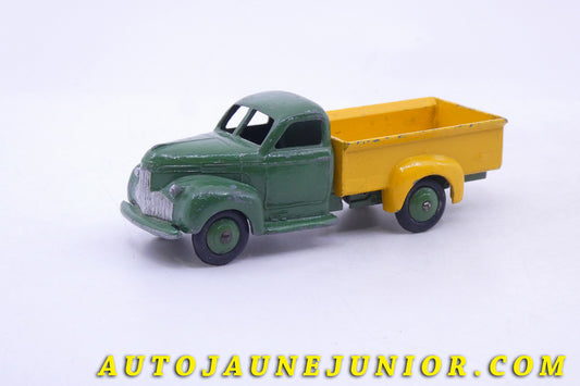 Le Dinky Toys Studebaker camion pick up est en vente sur Auto Jaune Junior ! Découvrez nos collections de diecast Dinky-Toys, Corgi, Corgi-Toys, Solido, Norev… AutoJaune Junior ; Retrouvez AutoJauneJunior au magasin AutoJaune Paris, ouvert en 1984 par Vincent Espinasse. 